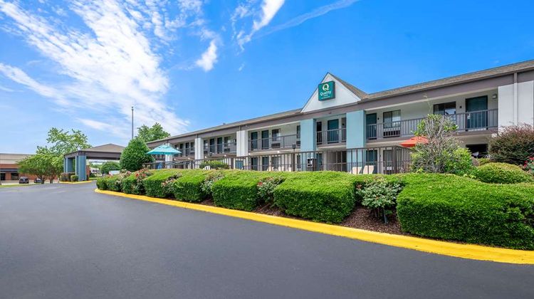 Quality Inn Exterior
