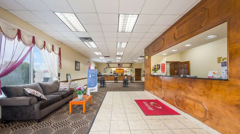 <b>Econo Lodge Cullman South Lobby</b>. Images powered by <a href="https://iceportal.shijigroup.com/" title="IcePortal" target="_blank">IcePortal</a>.