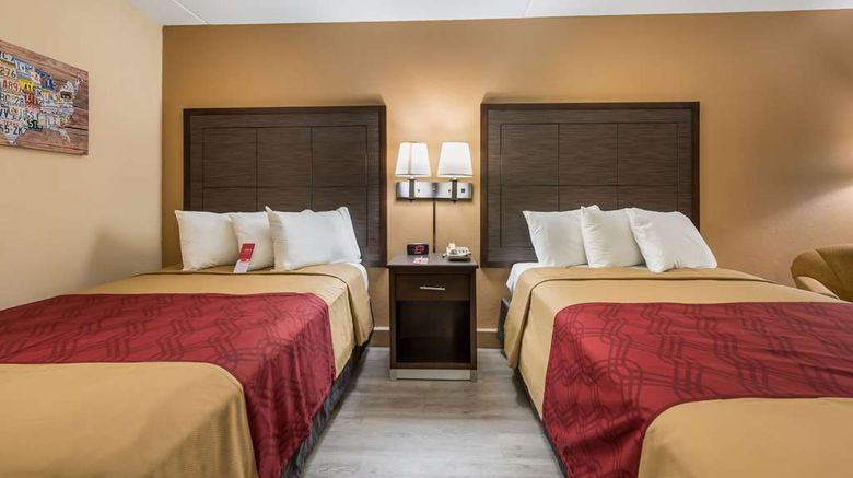 <b>Econo Lodge Cullman South Room</b>. Images powered by <a href="https://iceportal.shijigroup.com/" title="IcePortal" target="_blank">IcePortal</a>.