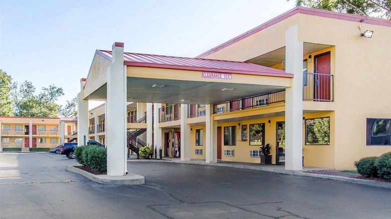 Econo Lodge Lanett Exterior. Images powered by <a href="https://iceportal.shijigroup.com" target="_blank" rel="noopener">Ice Portal</a>.