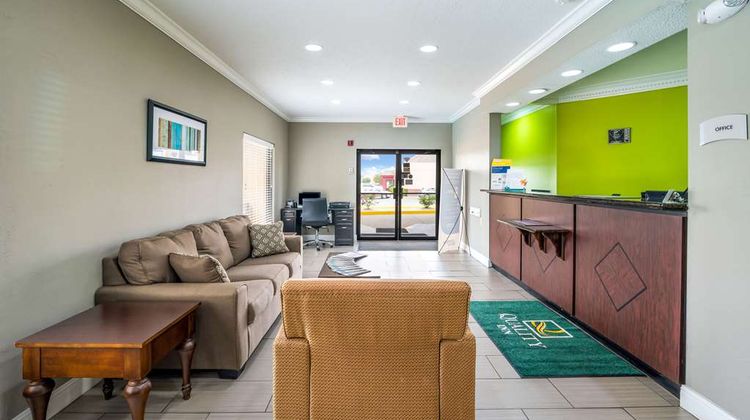 Quality Inn Lobby