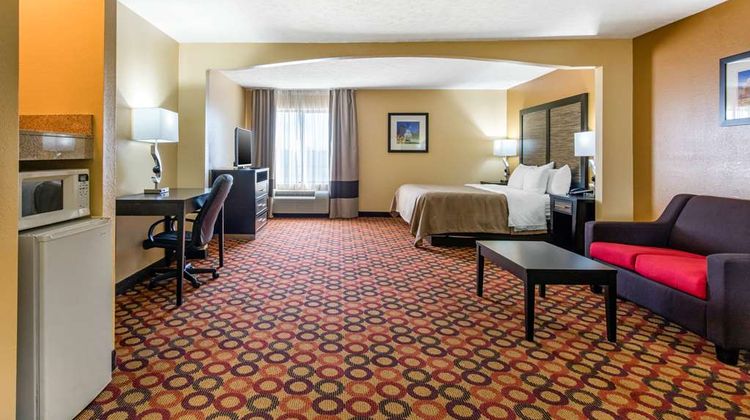 Quality Inn & Suites Room