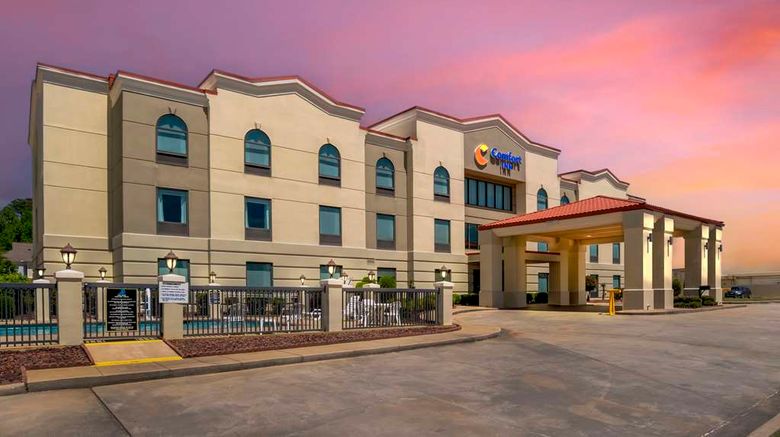 <b>Comfort Inn Exterior</b>. Images powered by <a href="https://iceportal.shijigroup.com/" title="IcePortal" target="_blank">IcePortal</a>.