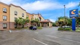 Comfort Suites Exterior