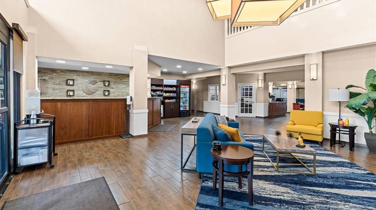 Comfort Suites Lobby