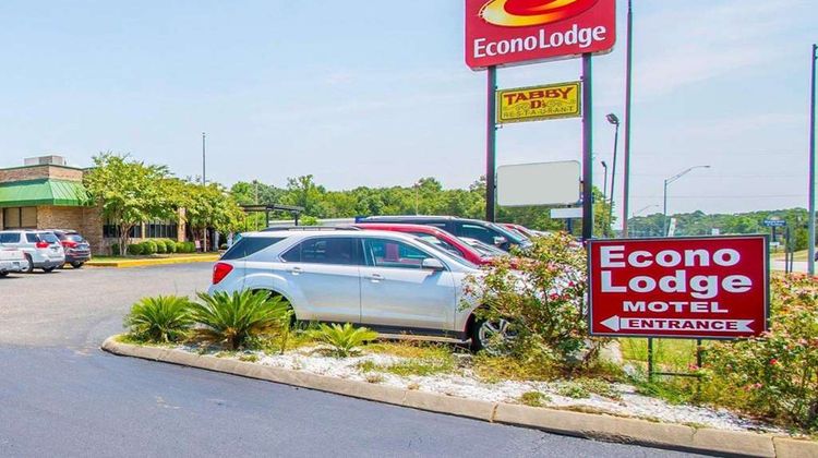 Econo Lodge Exterior