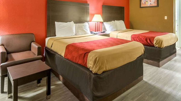Econo Lodge Room