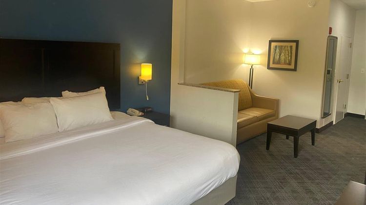 Comfort Inn & Suites Suite
