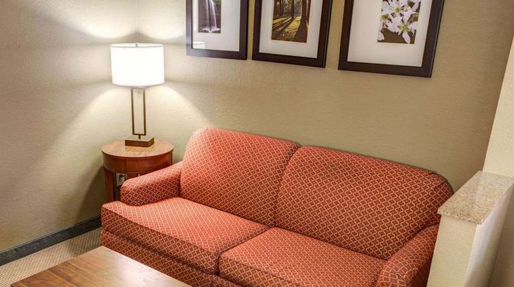 Comfort Suites Room