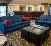 Comfort Suites Lobby