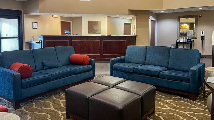 Comfort Suites Lobby