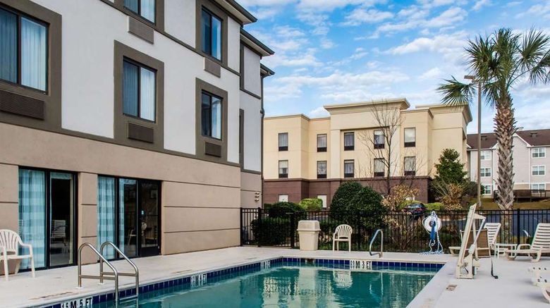<b>Sleep Inn & Suites Pool</b>. Images powered by <a href="https://iceportal.shijigroup.com/" title="IcePortal" target="_blank">IcePortal</a>.