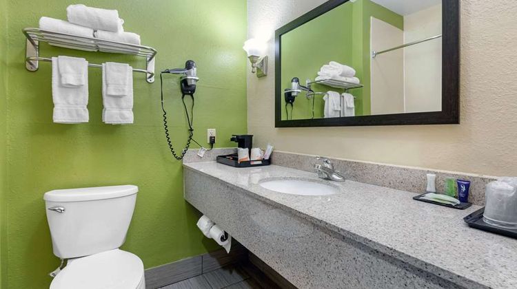 Sleep Inn & Suites Millbrook Room