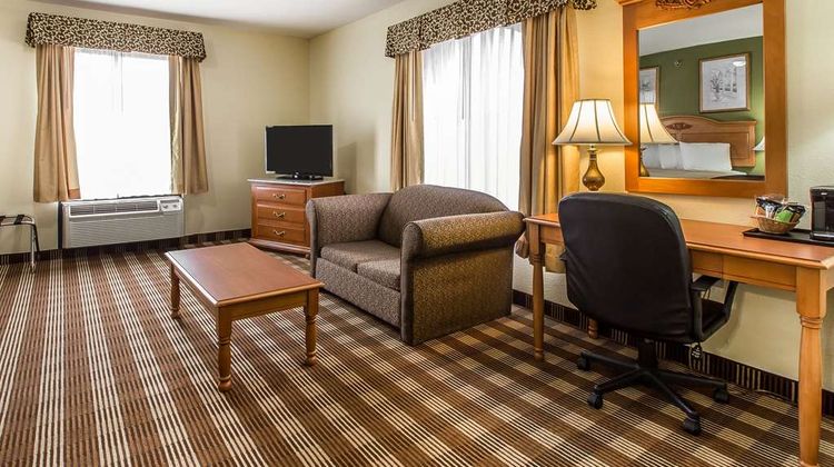 Quality Inn Hanceville Room