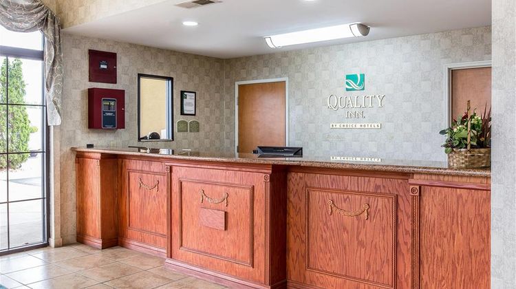 Quality Inn Hanceville Lobby