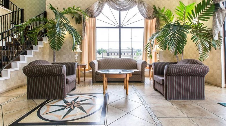 <b>Quality Inn Hanceville Lobby</b>. Images powered by <a href="https://iceportal.shijigroup.com/" title="IcePortal" target="_blank">IcePortal</a>.
