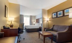 Comfort Suites