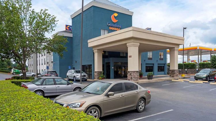 Comfort Suites Exterior