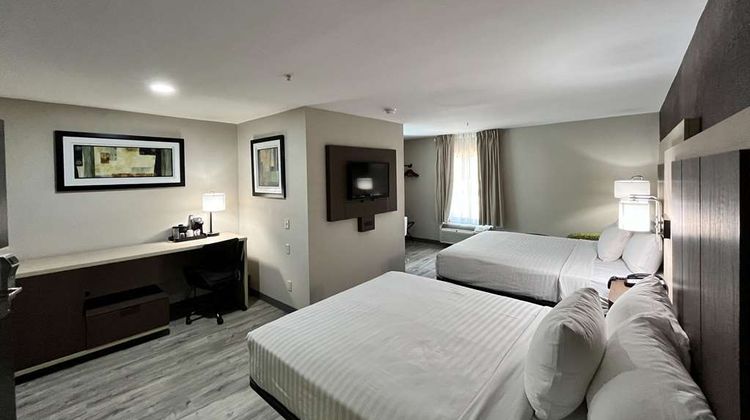 Quality Inn & Suites Room