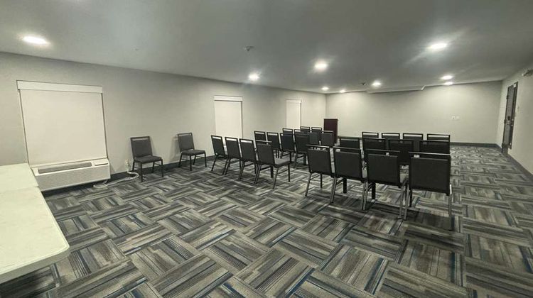 Quality Inn & Suites Meeting