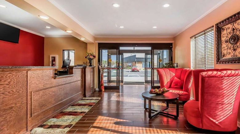 <b>Econo Lodge Boaz Lobby</b>. Images powered by <a href="https://iceportal.shijigroup.com/" title="IcePortal" target="_blank">IcePortal</a>.