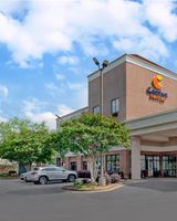 Comfort Suites