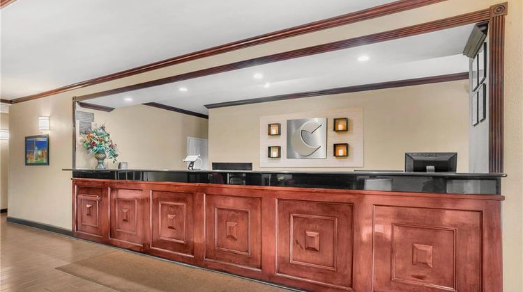 Comfort Suites Lobby