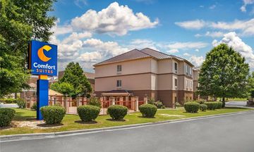 Comfort Suites