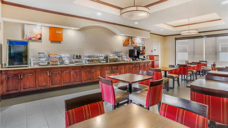 <b>Comfort Suites Restaurant</b>. Images powered by <a href="https://iceportal.shijigroup.com/" title="IcePortal" target="_blank">IcePortal</a>.