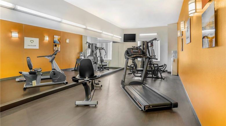 <b>Comfort Suites Health</b>. Images powered by <a href="https://iceportal.shijigroup.com/" title="IcePortal" target="_blank">IcePortal</a>.