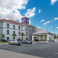 Sleep Inn & Suites