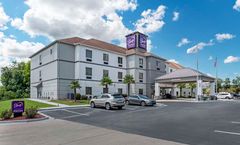 Sleep Inn & Suites