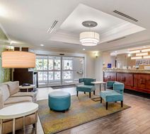 Sleep Inn & Suites Lobby