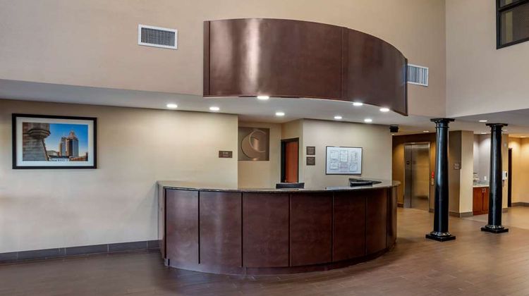Comfort Suites Lobby