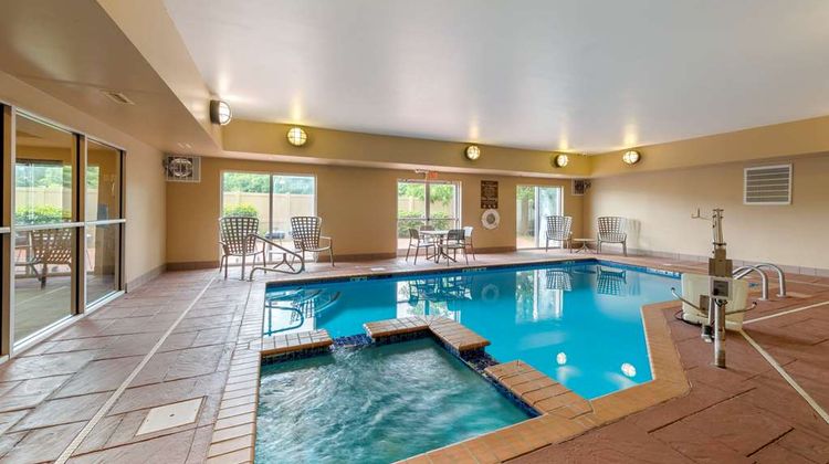 Comfort Inn Huntsville Research Park Pool