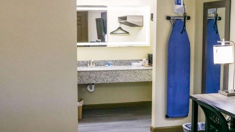 Rodeway Inn Phenix City - Columbus Suite