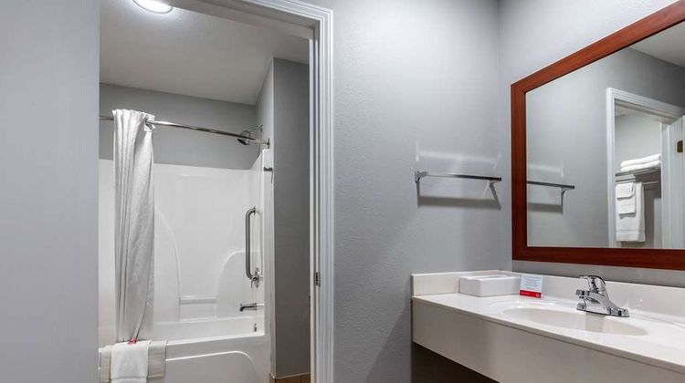 Quality Inn & Suites Room