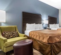 Quality Inn & Suites Room