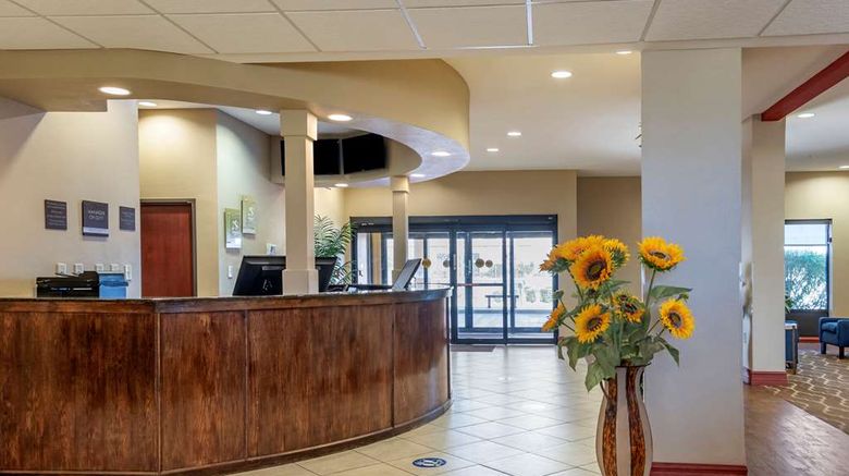 <b>Comfort Suites Montgomery South Lobby</b>. Images powered by <a href="https://iceportal.shijigroup.com/" title="IcePortal" target="_blank">IcePortal</a>.