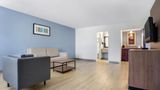 <b>Quality Inn & Suites Room</b>. Images powered by <a href="https://iceportal.shijigroup.com/" title="IcePortal" target="_blank">IcePortal</a>.