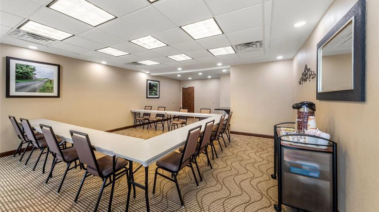 <b>Comfort Suites Meeting</b>. Images powered by <a href="https://iceportal.shijigroup.com/" title="IcePortal" target="_blank">IcePortal</a>.