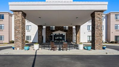 Comfort Suites
