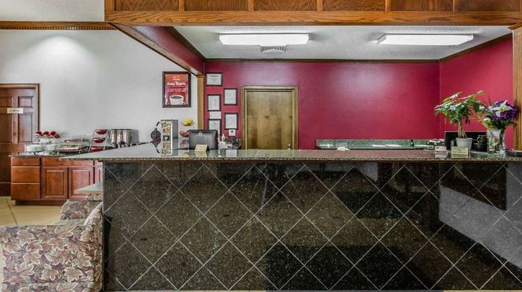 Econo Lodge Inn & Suites Enterprise Lobby