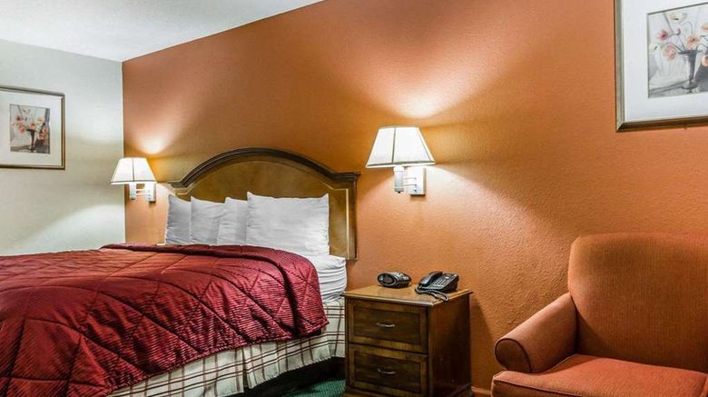 <b>Econo Lodge Inn & Suites Enterprise Room</b>. Images powered by <a href="https://iceportal.shijigroup.com/" title="IcePortal" target="_blank">IcePortal</a>.