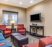 Comfort Inn & Suites Muscle Shoals Lobby