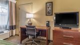 <b>Comfort Inn & Suites Muscle Shoals Room</b>. Images powered by <a href="https://iceportal.shijigroup.com/" title="IcePortal" target="_blank">IcePortal</a>.