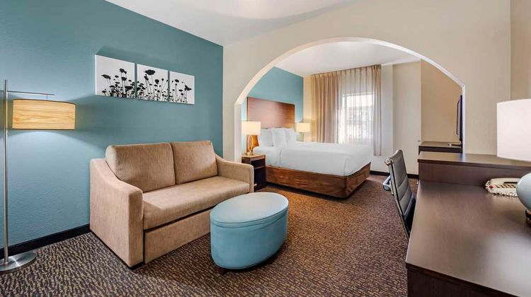 Sleep Inn & Suites Huntsville Suite