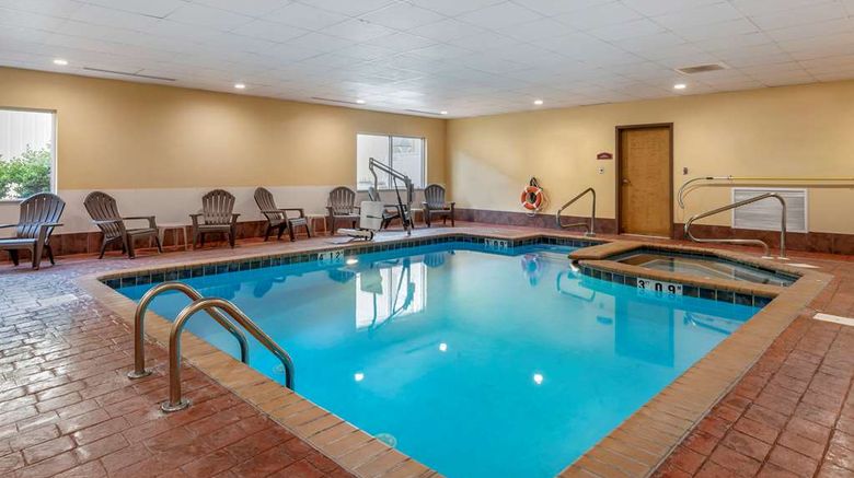 <b>Comfort Suites Florence Pool</b>. Images powered by <a href="https://iceportal.shijigroup.com/" title="IcePortal" target="_blank">IcePortal</a>.
