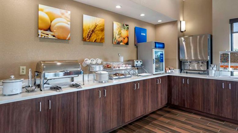 <b>Comfort Suites Pell City Restaurant</b>. Images powered by <a href="https://iceportal.shijigroup.com/" title="IcePortal" target="_blank">IcePortal</a>.
