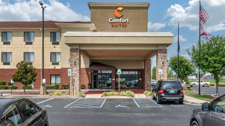 <b>Comfort Suites Pell City Exterior</b>. Images powered by <a href="https://iceportal.shijigroup.com/" title="IcePortal" target="_blank">IcePortal</a>.